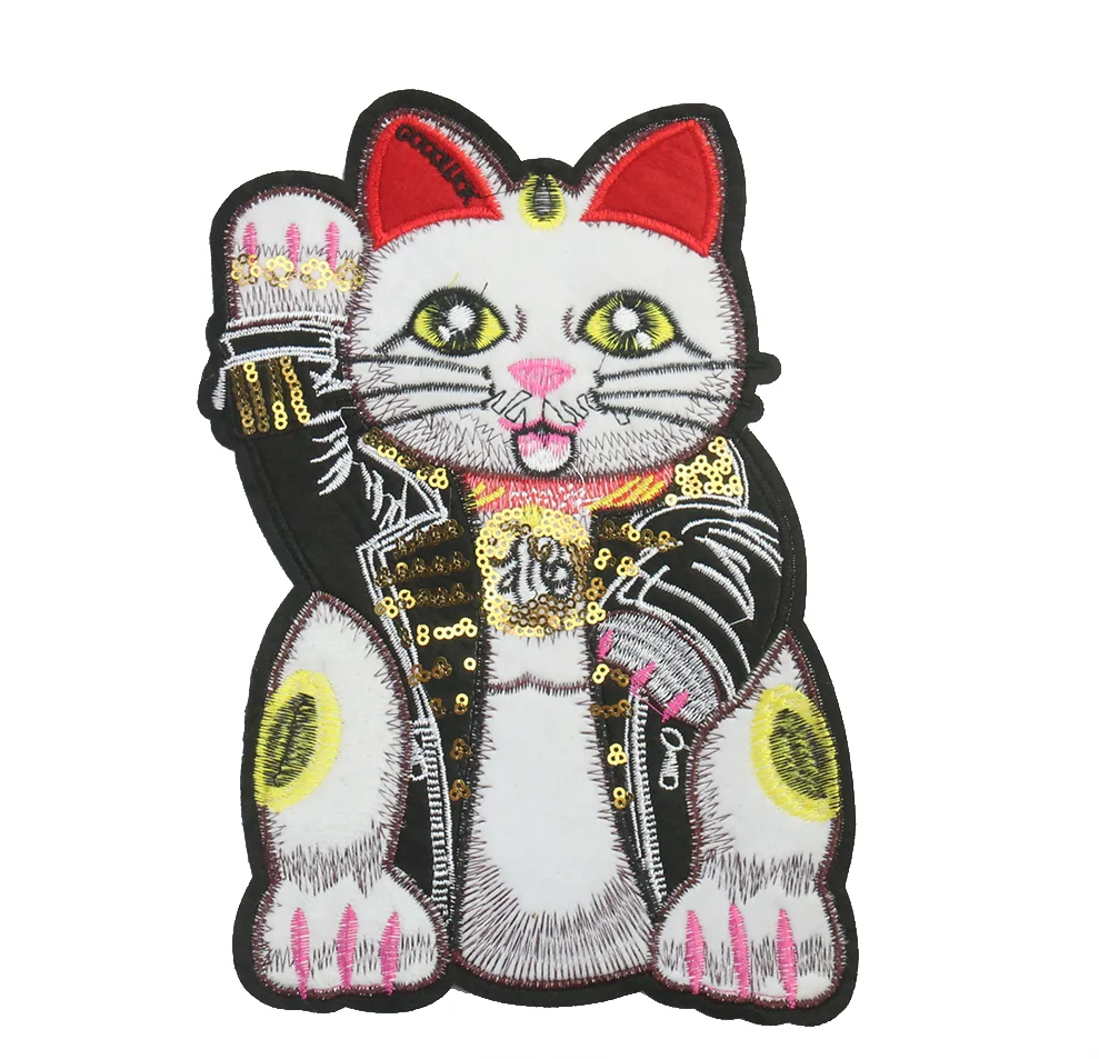 Large Kawaii Japanese-style Maneki Neko Embroidery Applique Iron on Transfer Patch Clothe Sewing Decor Badge Scrapbook Accessory