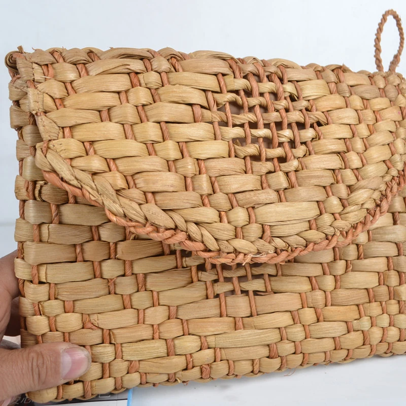 Handmade Women\'s Clutch Bohemian Straw Bag Summer Woven Beach Bags Rattan Woven Female Handbag Knitted Evening Bag Flip Purse