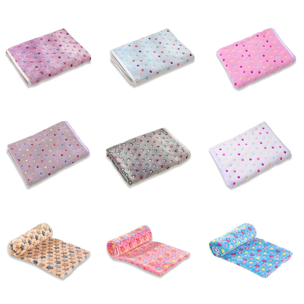 Soft and Fluffy High Quality Pet Blanket Cute Star Print Pet Mat Warm and Comfortable Pet Blanket for Dogs and Cats Pet Supplies