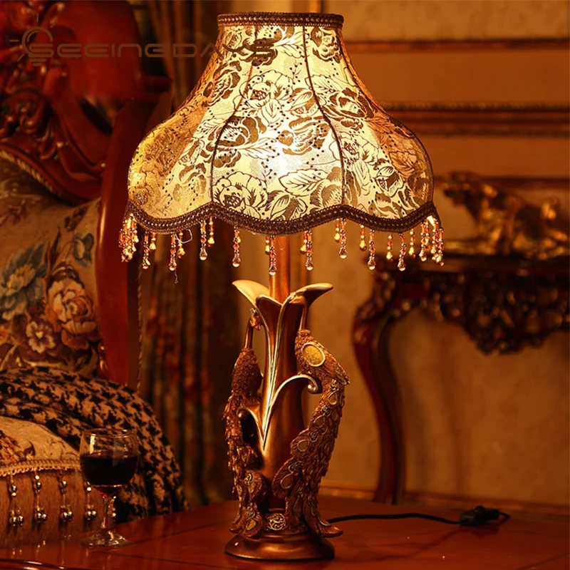 Bedroom Bedside Lamp European Style Peacock Resin Table Lamp Complex Classical Decoration Fashion Wedding Table Lamp