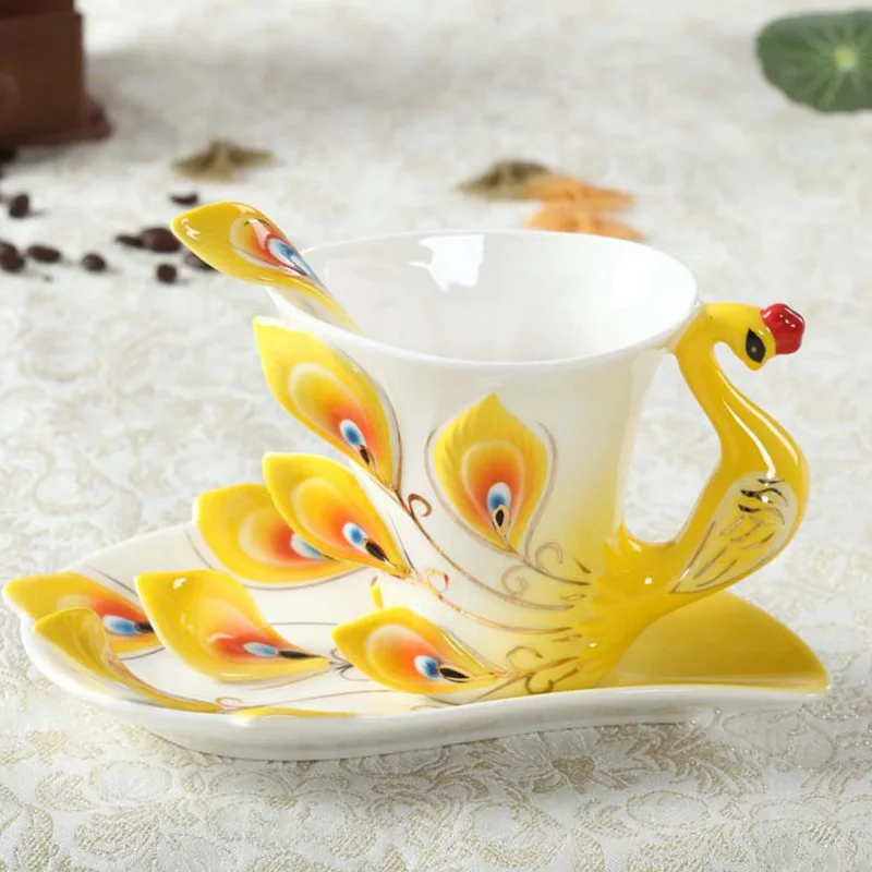 200ml Peacock Coffee Cups With Saucer Spoon Hadmade 3D Ceramic Tea Milk Mugs Set Breakfast Water Bottle Christmas Lover Gifts