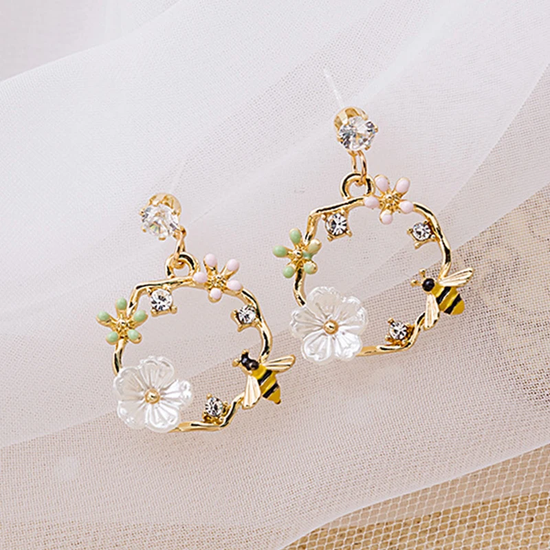 Women's Elegant Bee Flower Circle Painting Oil Rhinestone Animal Stud Earrings New Trend Girls Party Wedding Jewelry Brincos