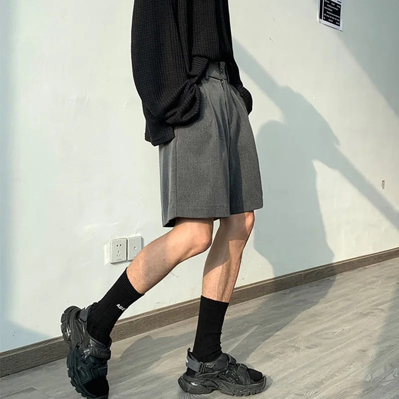 Modne szorty na co dzień męskie letnie koreańskie eleganckie spodnie z szerokimi nogawkami męskie szarfy do kolan drapowane luźne Retro popularne