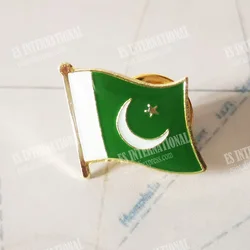 Pakistan National Flag Lapel Pins Crystal Epoxy Metal Enamel Badge Paint Brooch Souvenir Suit  Personality  Commemorative Gifts