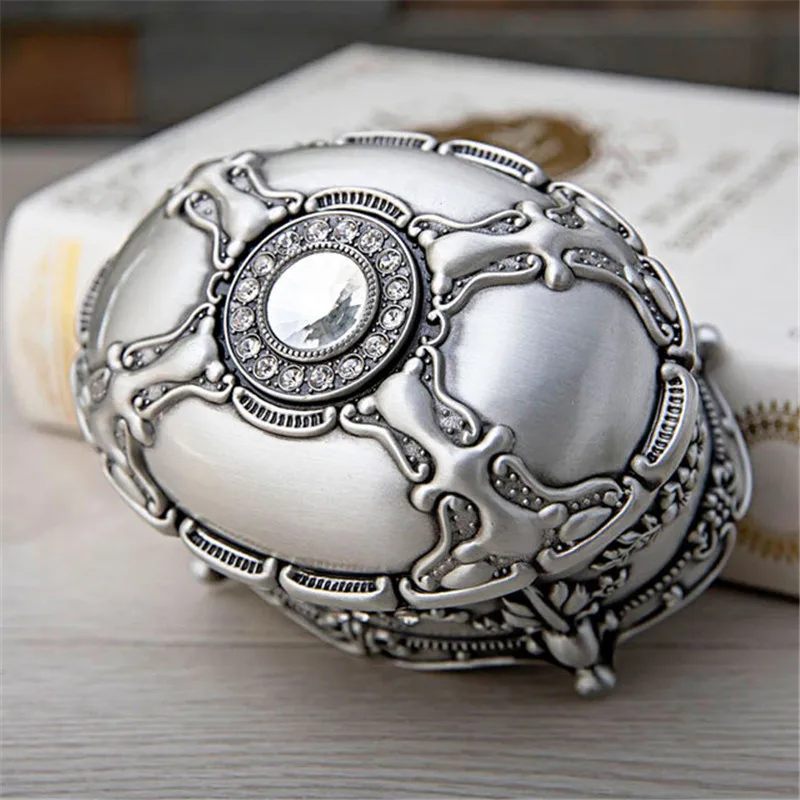 Metal Heart-shaped Women's Jewelry Box Vintage Exquisite Stone Inlaid Jewelry Storage Box For Wedding Rings Birthday Gift