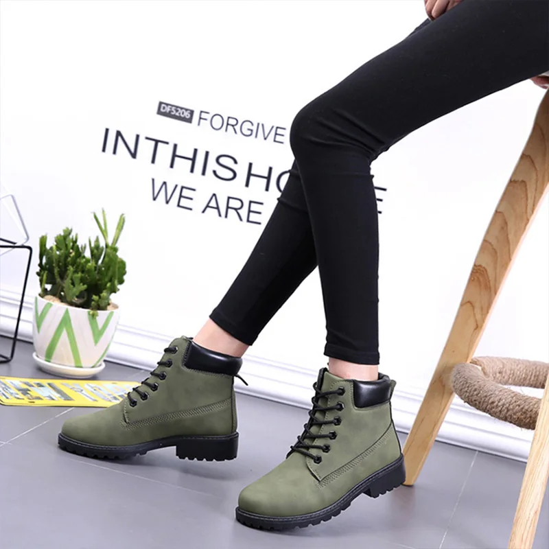 Botas de tacón plano para mujer, botines de camuflaje a la moda para mantener el calor, novedad de otoño e invierno, 2022