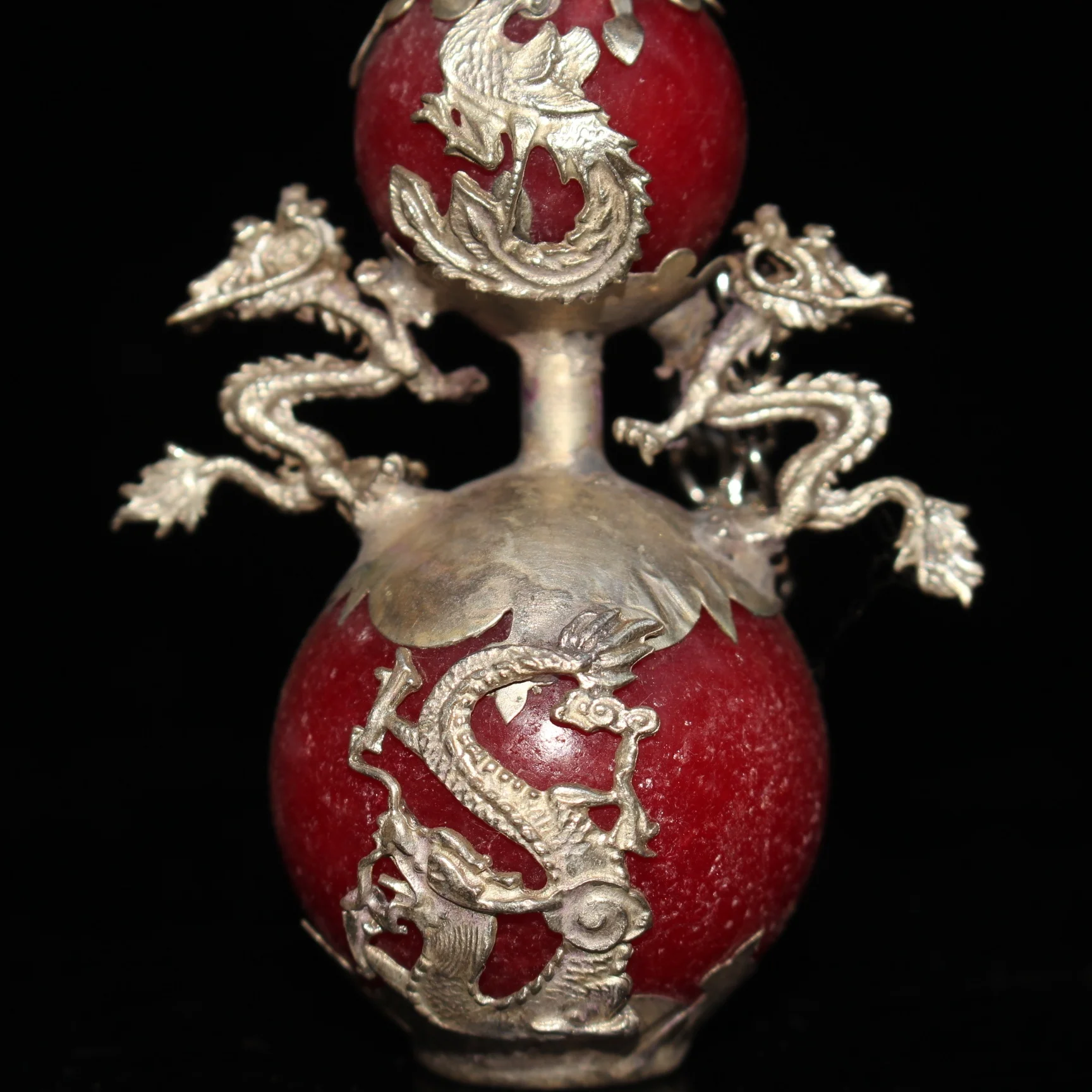 Chinese Old Craft Package Silver Dragon Ruby Jade Snuff Bottle