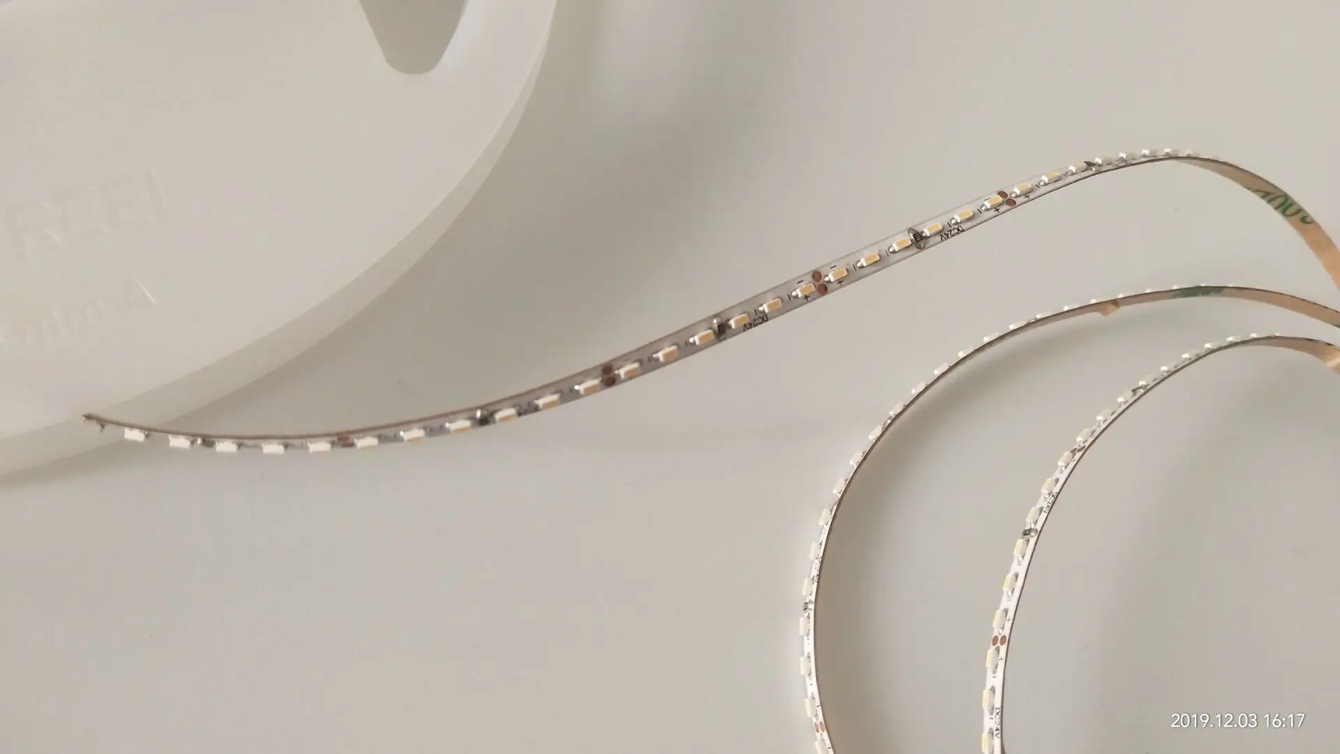 Super Slim 4mm Width SMD1808 Ra95+ 240leds/m LED Strip Light LED Ribbon Tape for Narrow Application
