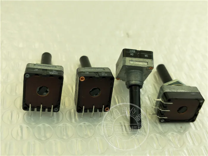 

Оригинальный новый 100% одиночный потенциометр CRC17 A220R A2K2 B22K B100K A22K ручка 30 мм (ПЕРЕКЛЮЧАТЕЛЬ)