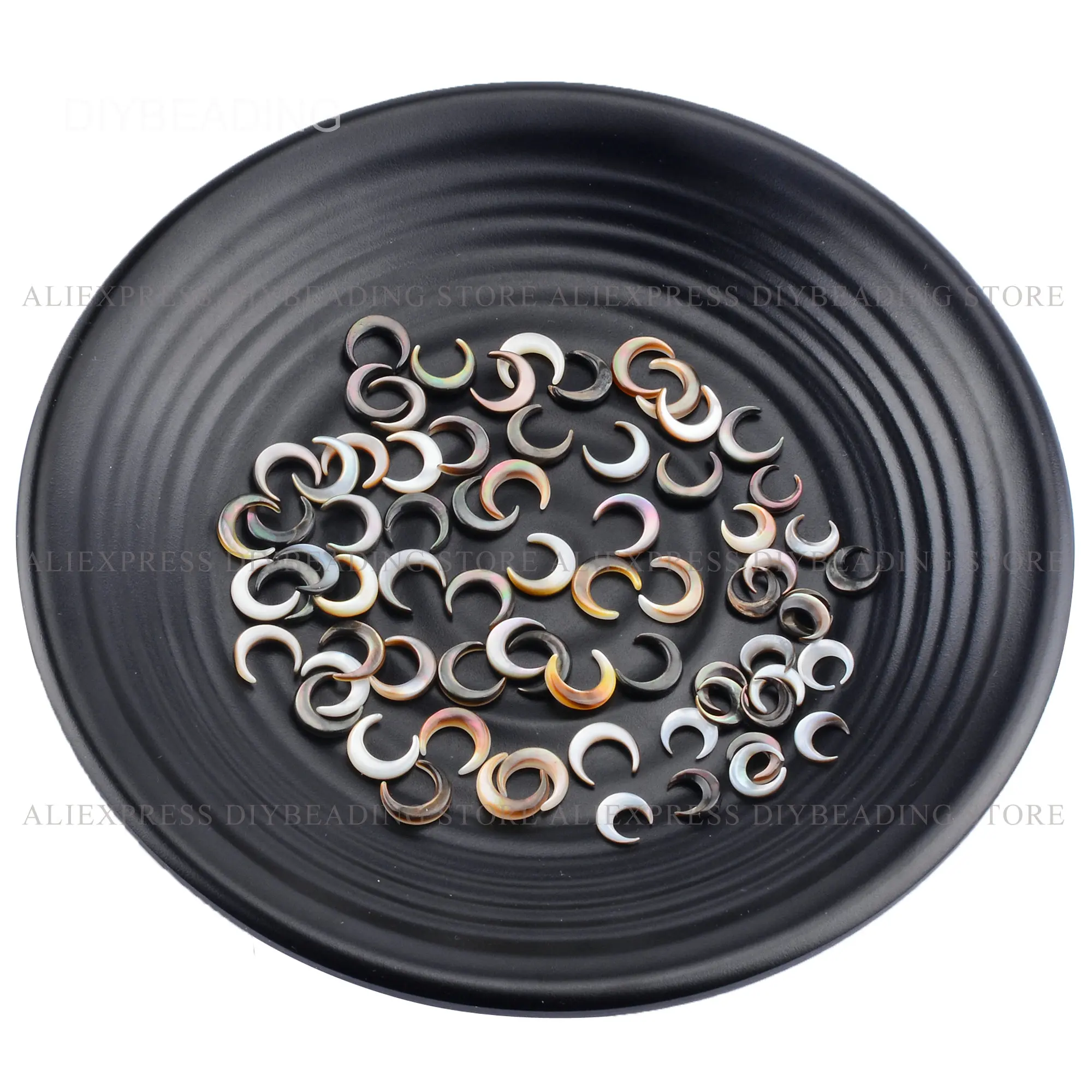 4-50 Pcs Natural White/ Black Lip Shell Small Size Crescent Charm Pendant Beads for Making Jewelry Lots Supply (NO Hole)