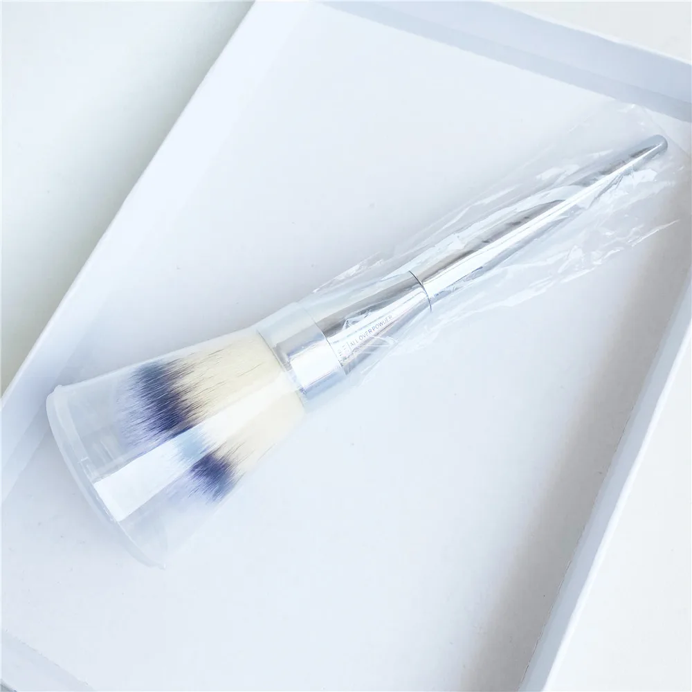 Live Beauty Fully All Over Powder Brush #211 - Jumbo-Sized Fluffy Large Round Powder Makeup Brush