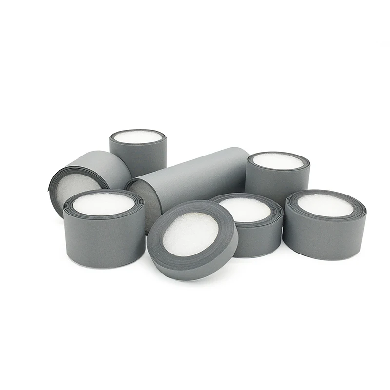 ผ้าสะท้อนแสงโพลีเอสเตอร์สีเงินสูง Roadstar วัสดุแถบสะท้อนแสงเย็บบนเสื้อเซฟตี้คําเตือนผ้าที่ชัดเจน