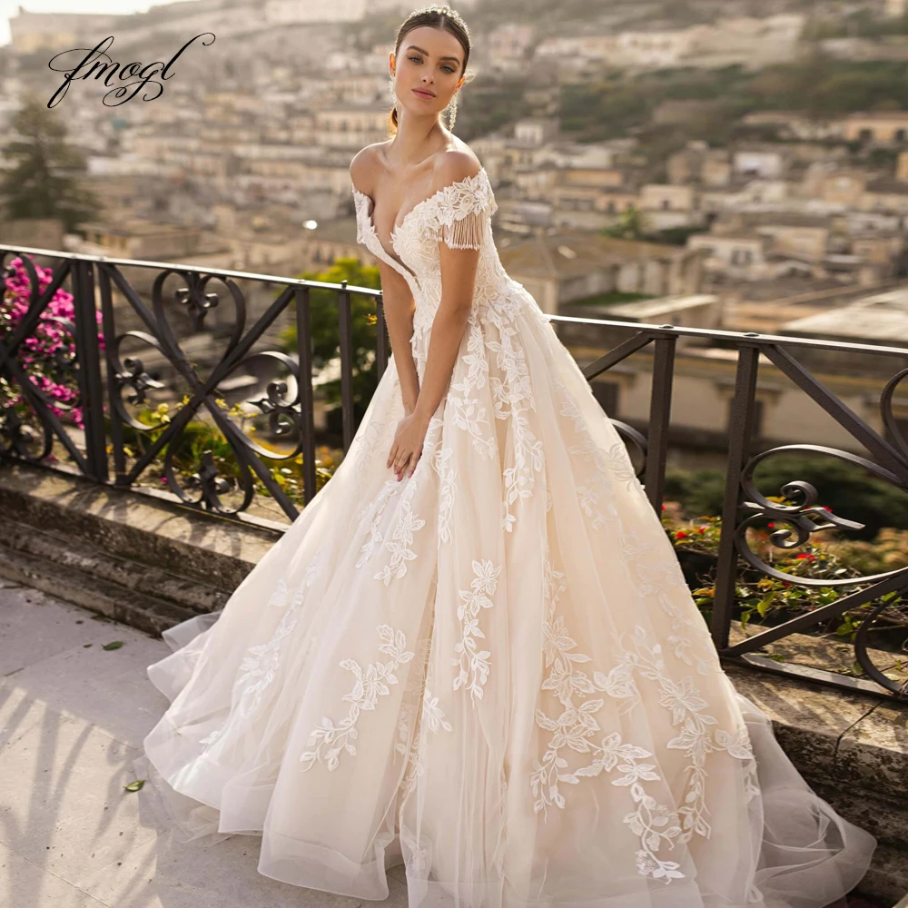 

Fmogl Vestidos De Noiva Sexy Boat Neck Tassel Lace Wedding Dresses Appliques Beaded Court Train A Line Vintage Bride Gown