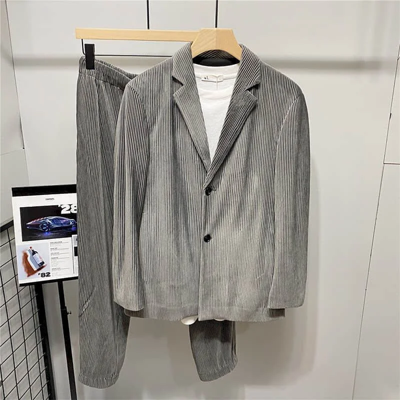 2024 Autumn and winter Corduroy suit two-piece suit men\'s autumn sagging suit handsome velvet pleated closure pants loose Korean