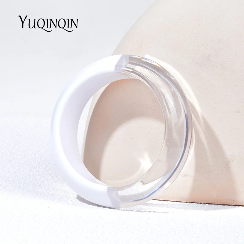 New Trendy Transparent Resin Acrylic Big Wide Bangle for Women Geometric Party Colourful Circle Vintage Fashion Jewelry Gifts