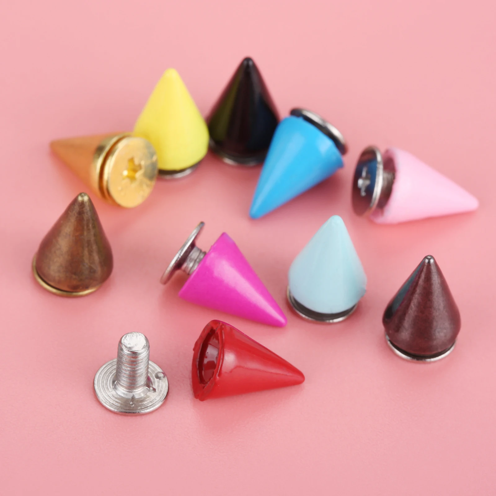 20Pcs Punk Odzież Skórzane klamry Metalowe śruby Gałka Końcówka Nity Torebka Pasek Buty Rzemiosło Bullet Nit Stud Spikes DIY Handmade