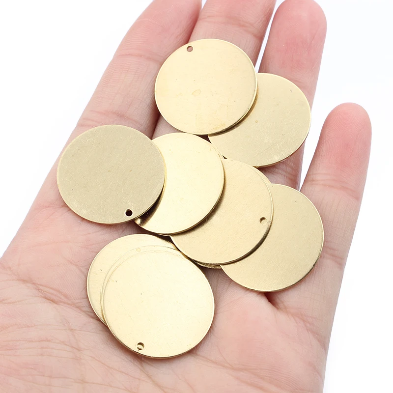 20 sztuk surowego mosiądzu płaskie okrągłe puste wisiorki 23mm koło tłoczenie dysk wisiorki dla DIY naszyjnik kolczyk akcesoria do wyrobu biżuterii