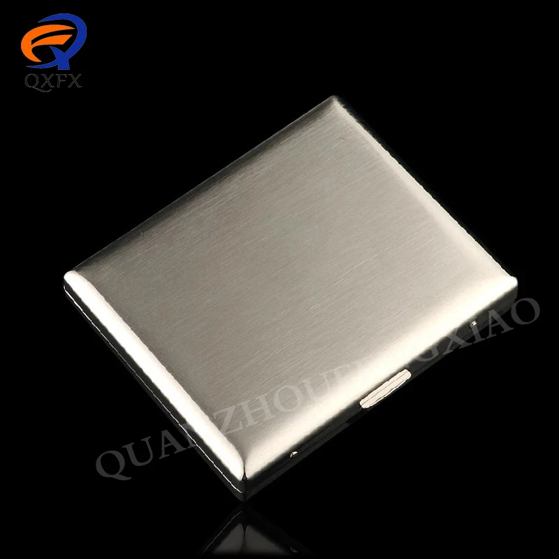 Big Contain Stainless Steel Cigarette Case 20 pieces Cigarette Holder Smoking Gadgets For Men Retro Cigarette Box Luxury Gifts