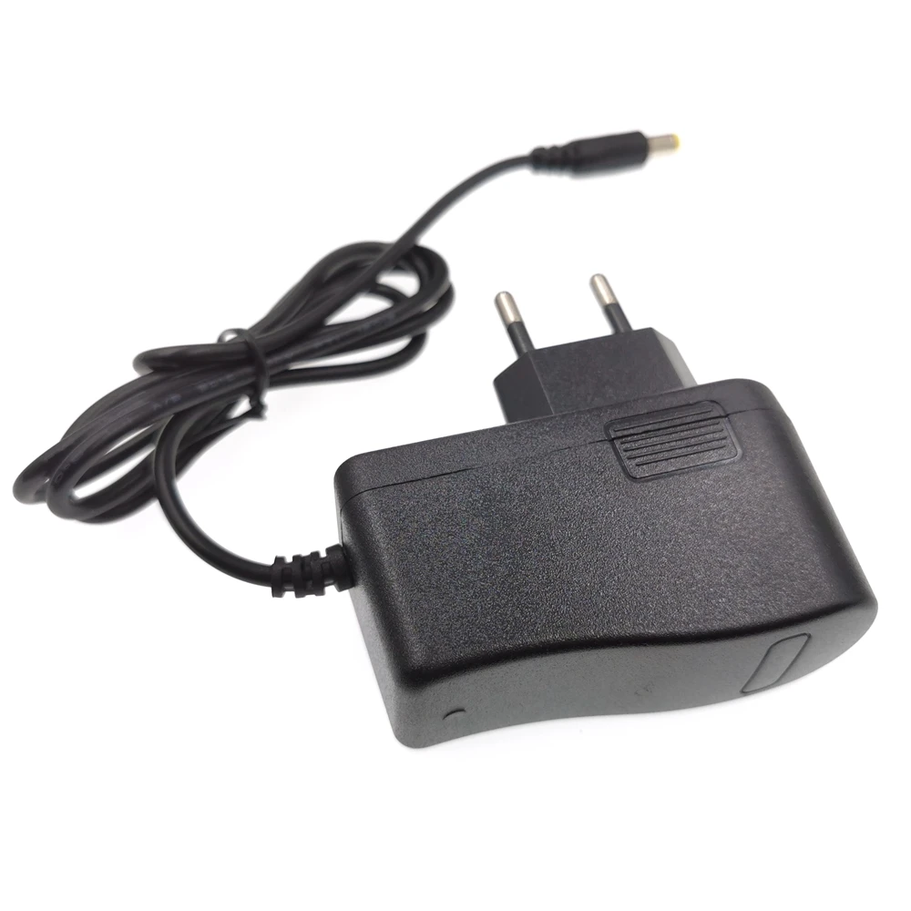 8.4V 1A Charger 7.4V 18650 110-220V Lithium Battery Charger DC 5.5mm * 2.1 portable charger EU / AU / US / UK plug