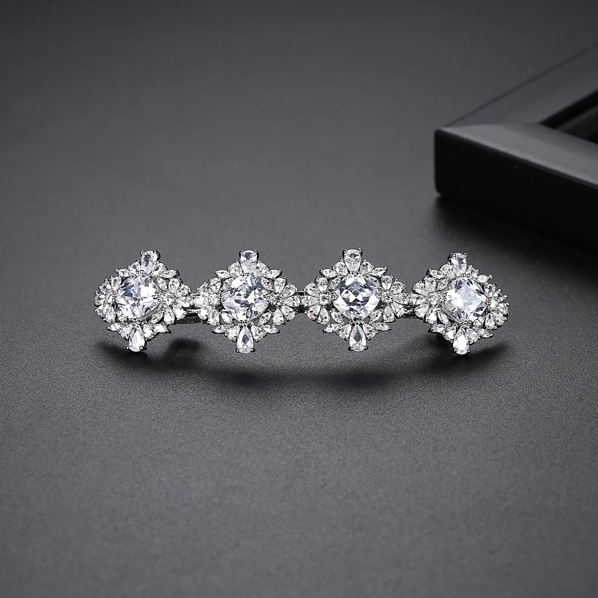 FXLRY Elegant Shinny AAA Cubic Zircons Hair Clips for Women Four Crystals Top Quality Bridal Wedding Jewelry