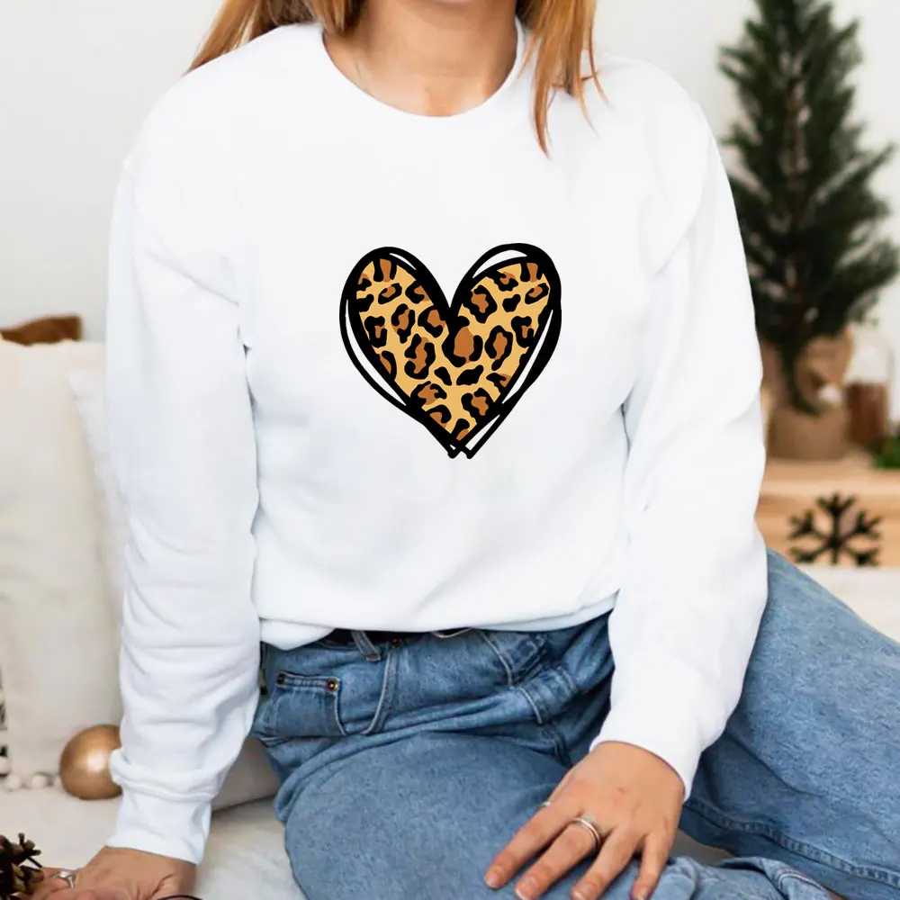 

Leopard Heart Print Pure Cotton Women Sweatshirt Unisex Casual New Spring Long Sleeve Top Valentine's Day Sweatshirt Gift