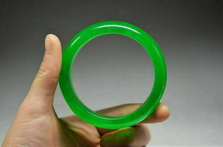60 mm EXQUISITE CHINESE NATURAL JADEITE JADE HAND CARVED BRACELET