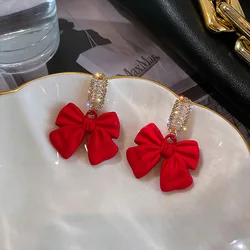 Pendientes colgantes con lazo de cristal para mujer, Color rojo de la suerte, corazón de circón, joyería de Navidad para Año Nuevo