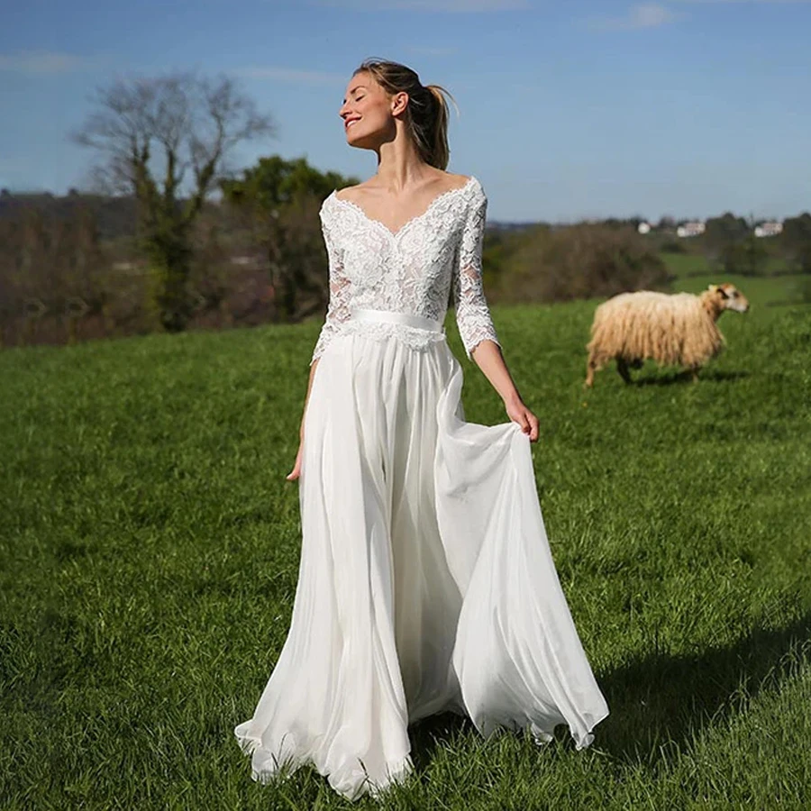 Robe de mariée trapèze élégante en mousseline de soie, avec appliques en dentelle, manches en dentelle, col en v, 3/4