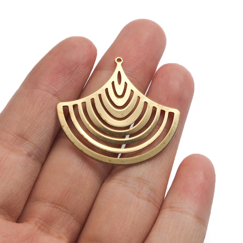 10pcs Raw Brass Hollow Fan Shaped Charm Pendant Drop Earriggs Charm For DIY Jewelry Findings Making Supplies 34.5x32.5mm