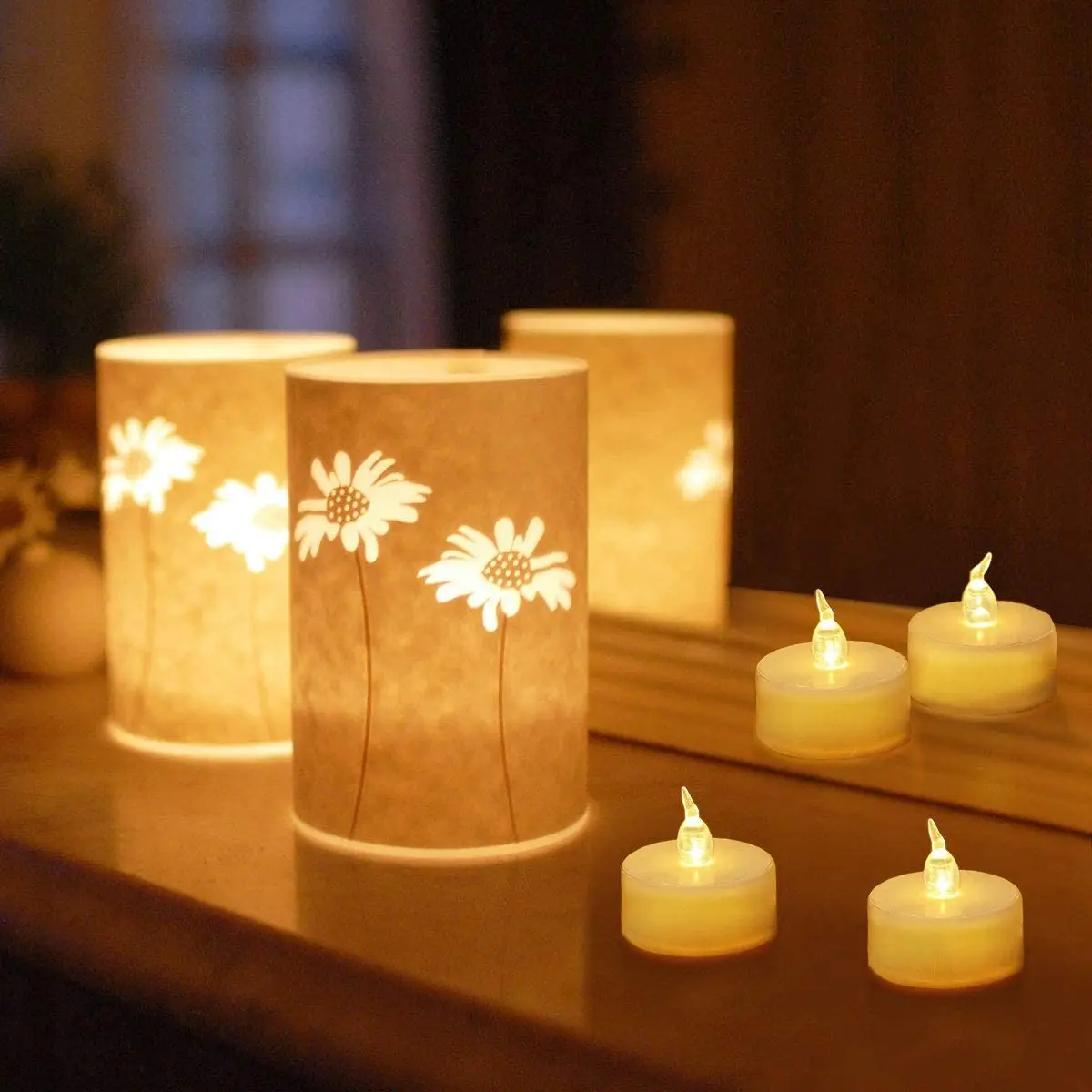 24pcs Electric Fake Candle Warm White Realistic Bright Flickering Bulb Battery Operated Flameless LED Light for Festival Wedding