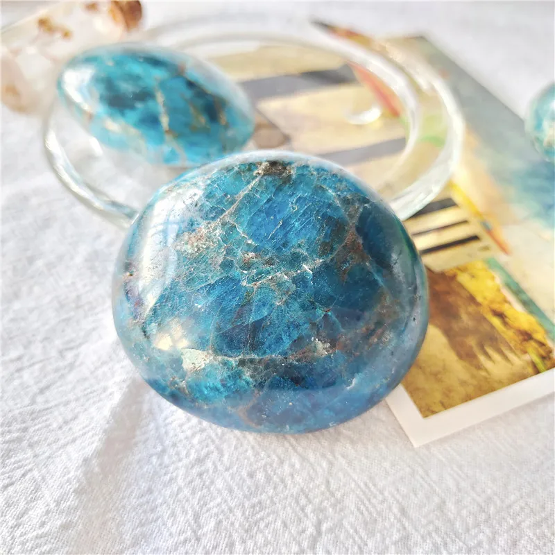 Sales High Quality Natural Healing Crystal Stone Blue Apatite Plam Stone For Home Decoration