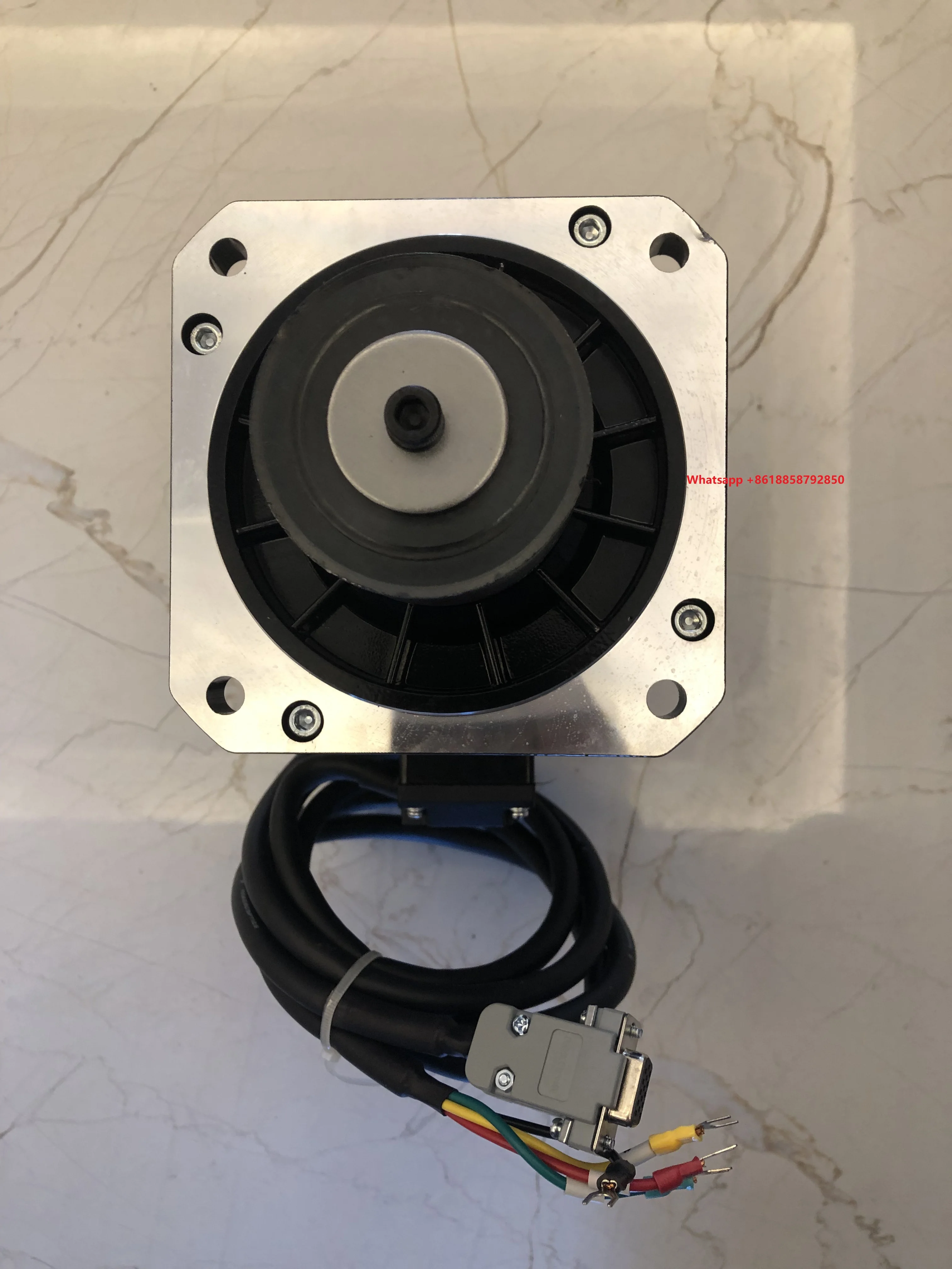 Yexiao 양말 기계 YX-6P-P2D 사용 AC 서보 모터 130L1.0M5NW