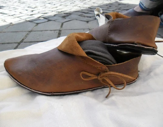 تأثيري الرجال القرون الوسطى بو أحذية جلدية العصور الوسطى حذاء من الجلد الفيكتوري النهضة التمهيد