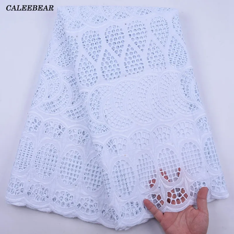 

Latest African Lace Fabric 2021 Swiss Voile Lace Cotton Dry Lace High Quality White Nigerian Wedding Lace Fabric For Mens S2045