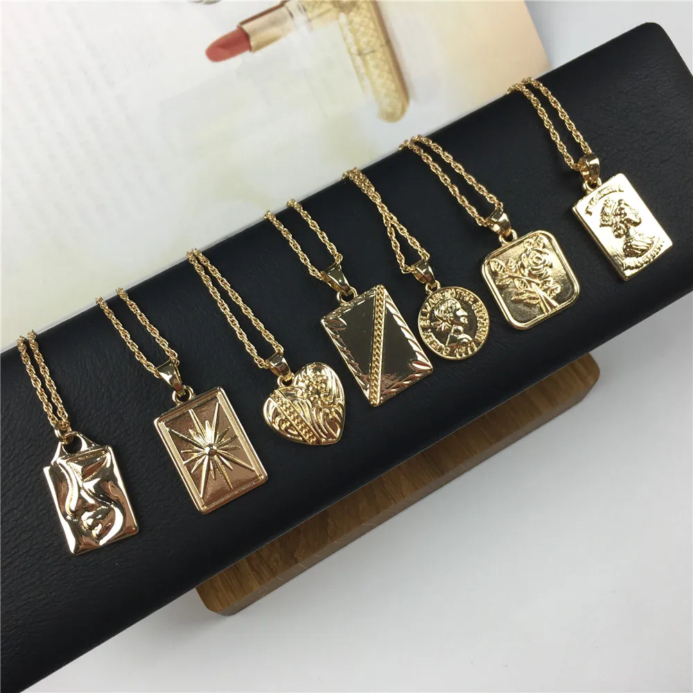 Trendy Lovely Women Necklace Gold Color Plating Rose Face Coin Textured Queen Heart Round Square Pendant Necklace Accessory