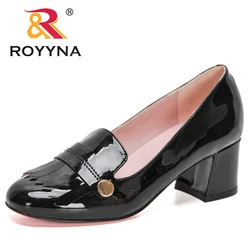 ROYYNA 2021 nuovi designer scarpe eleganti in pelle verniciata donna tacchi spessi pompe cinturino con fibbia scarpe da donna Zapatos Mujer comodo