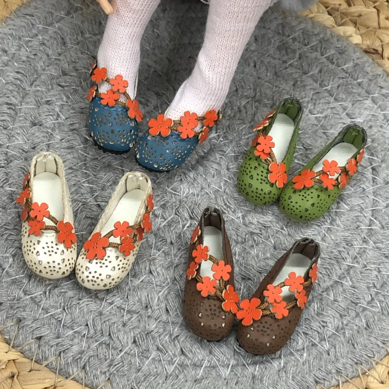 The Blythes Doll Shoes fit in a stylish versatile 1/6 size vintage Sansi floret shoe with pearls white blue  green and brown