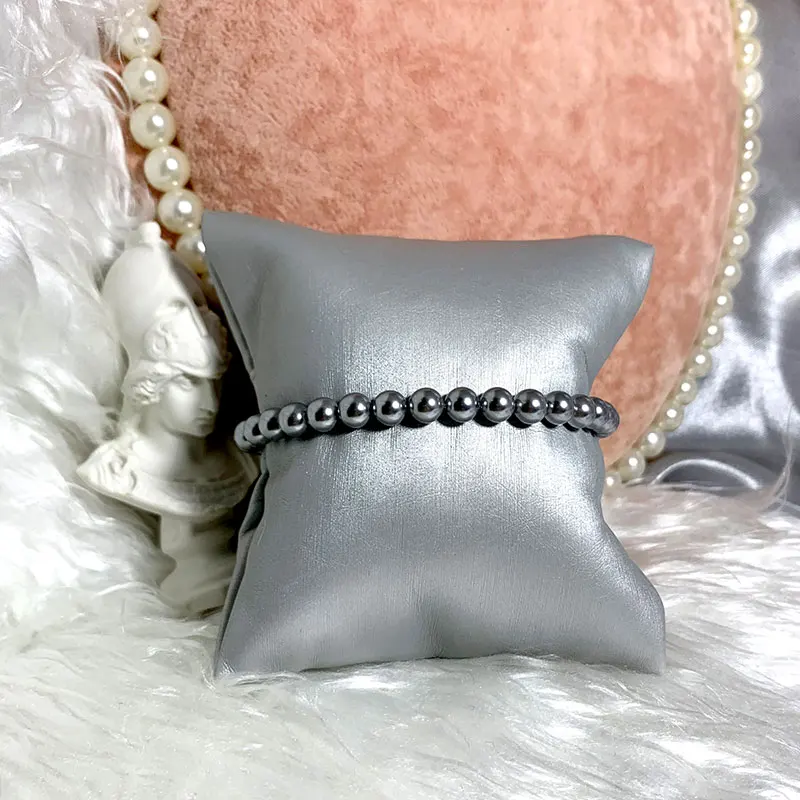SHENSS Quality Imitation Pearl Bracelet Elastic Women\'s Bracelets of Various Sizes Light Gray Color