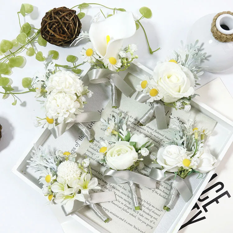 Weiß Dasies Aritifical Boutonnieres für Hochzeit Braut und Bräutigam Spezielle Gelegenheiten Gäste Corsage