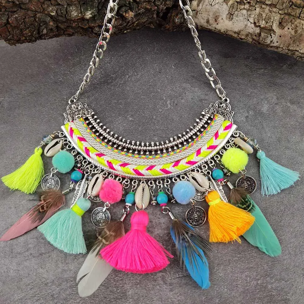 Bohemian Necklaces Pendants Women Handmade Pompom Collar Bib Choker Statement Necklace Ethnic Fashion Jewelry