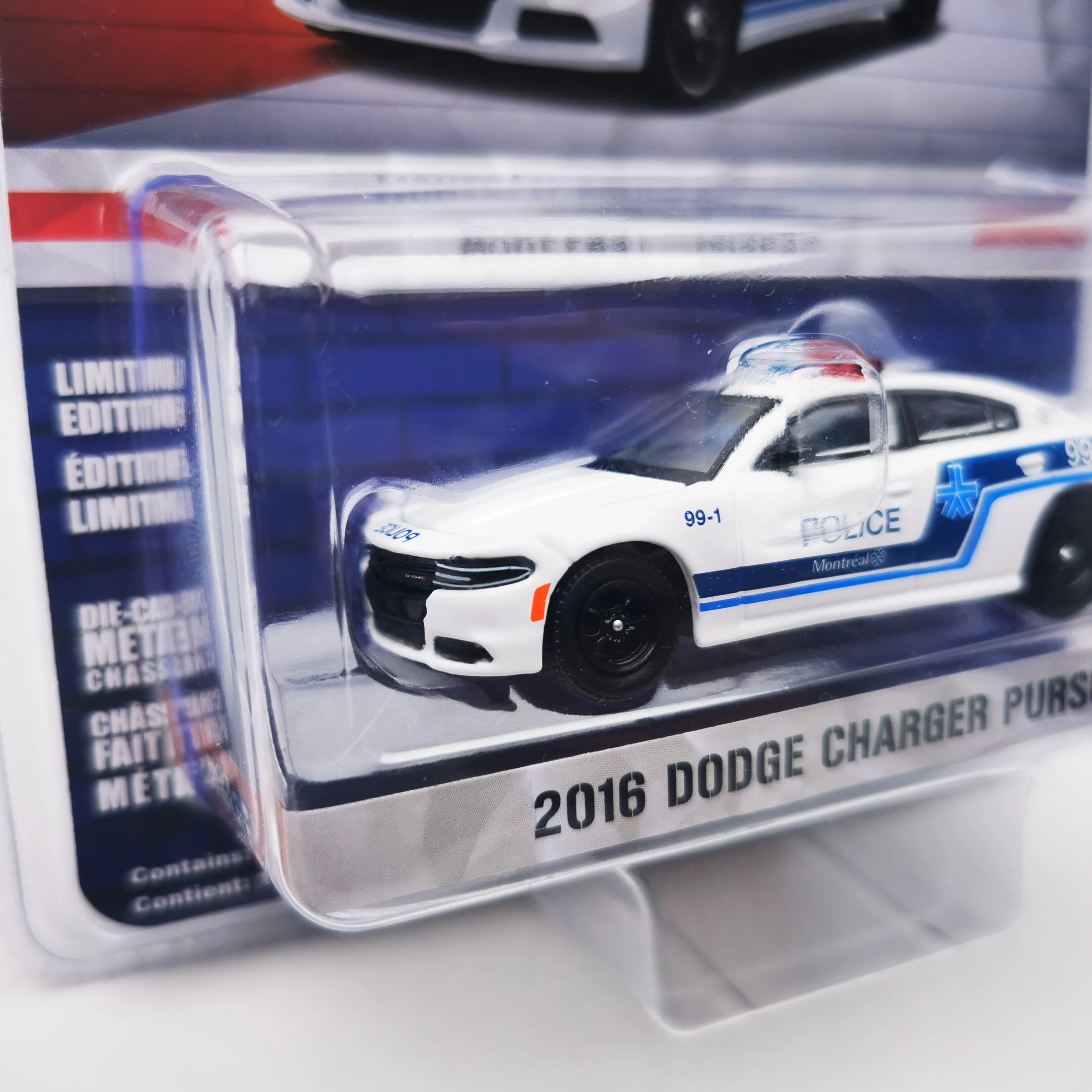 1:64  GREENLIGHT 2016 Dodge charger hot pursuit Montreal Police Department Canada Limited model die-casting alloy