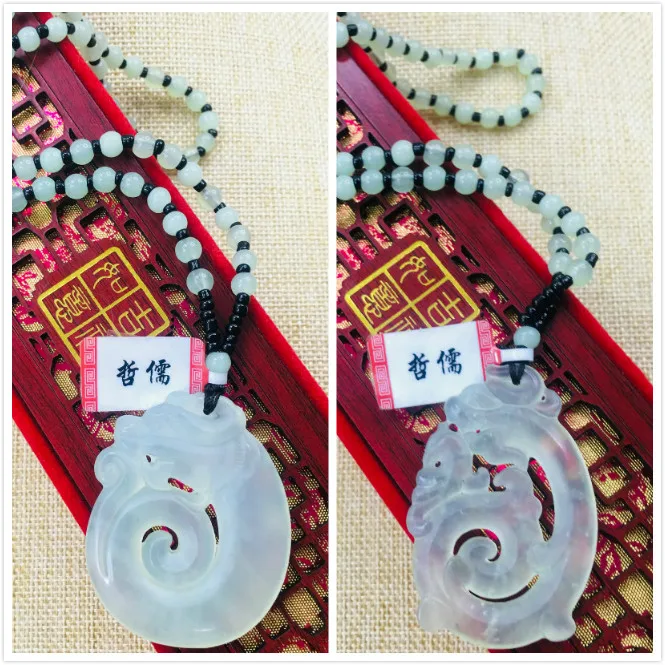 

Natural Liaoning Xiuyan jade carved light green hollow retro dragon pendant necklace men and women sweater chain