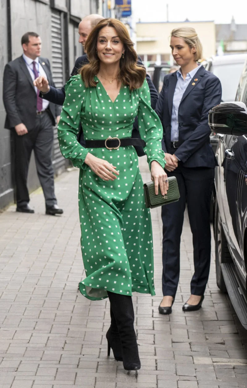 

Kate Middleton Dress Summer Polka Dot Long Dress V-Neck Elegant Work Dresses Green With Belt