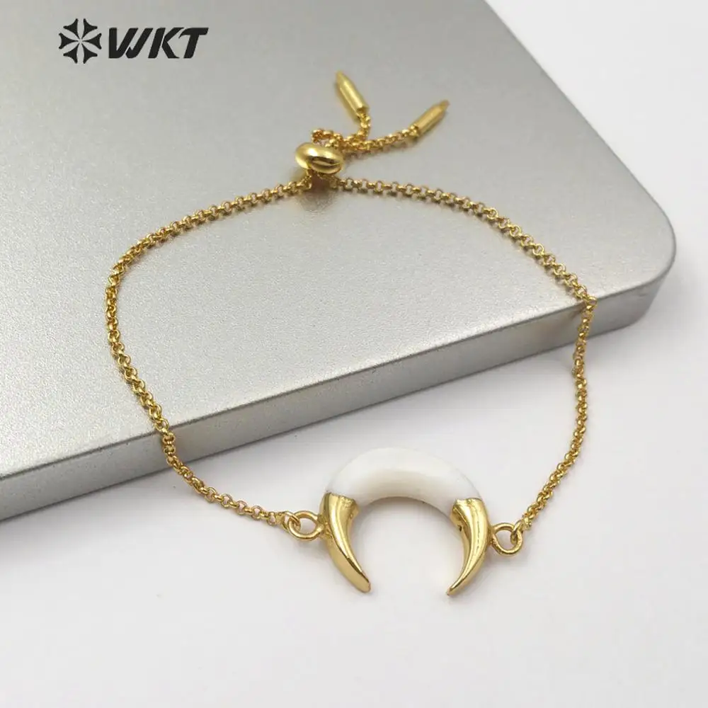 

WT-B500 Natural Crescent Shell Bracelet Moon Shape Gold Electroplate Bangle Ladies Charm Bracelet Hademade Jewelry