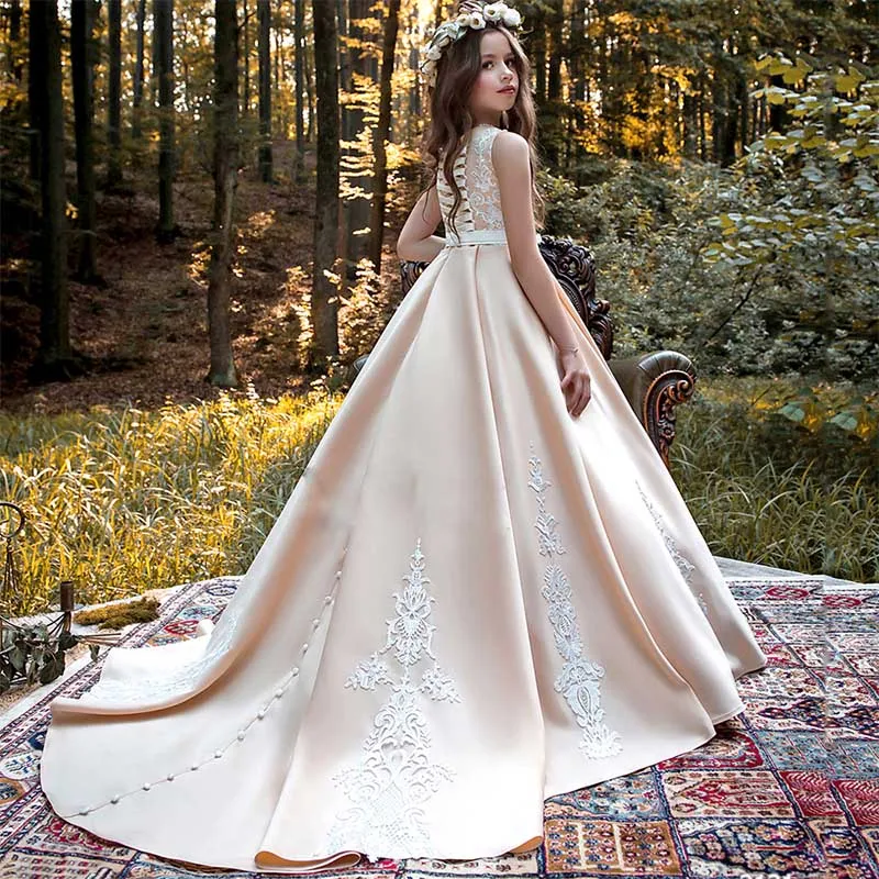 

New Flower Girl Dresses Elegant Champagne Lace Appliqué Sleeveless Cascading Kids Pageant Gowns For Weddings First Communion Dre