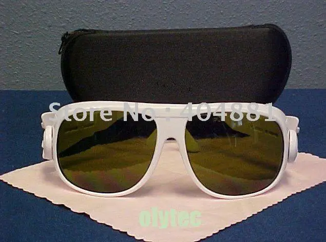 IPL Safety Glasses (190-2000nm. O.D  4+ CE ) with Cleaning Cloth and Black Hard Case