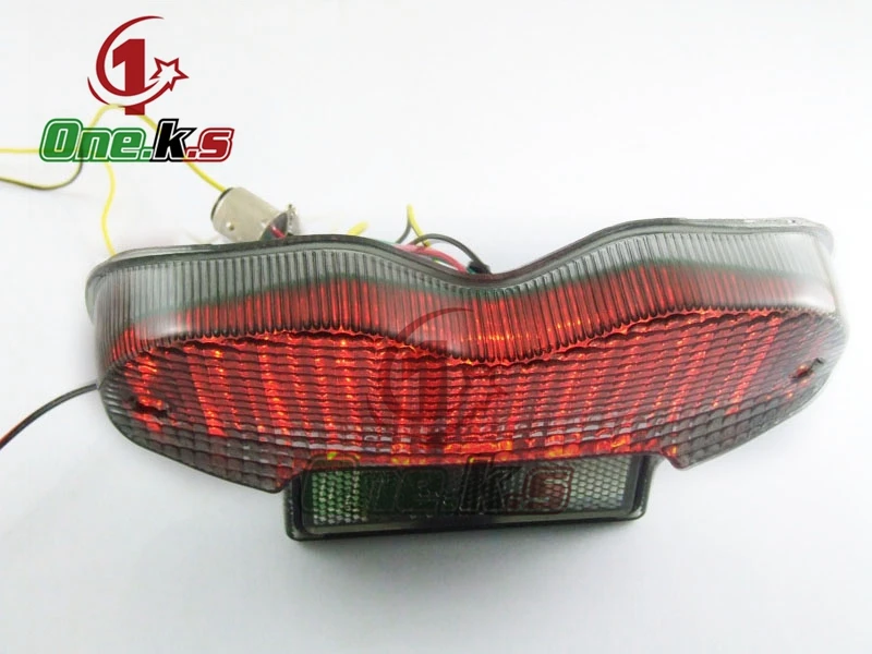 Motorcycle For SUZUKI BANDIT 600 BANDIT1200 2000-2005 LED rear Tail Light  integrated turn signal function Brake light