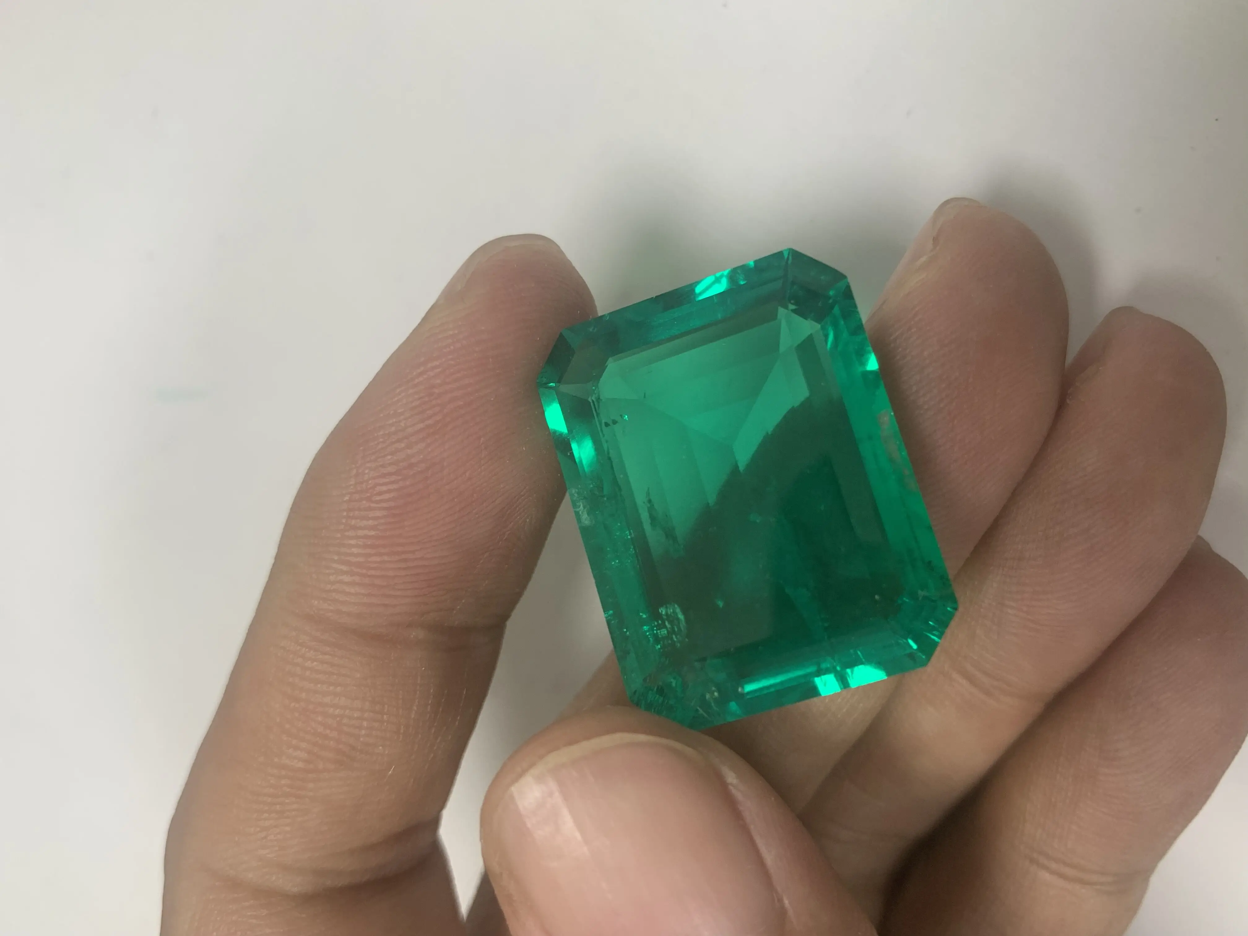 

Pirmiana 10x16mm Lab Created Emerald Columbia Color Loose Gemstone for Jewelry Ring Making