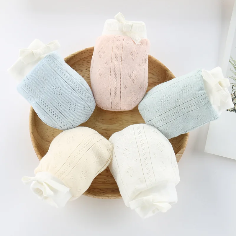 1Pair Baby Proof Gloves Neonatal Mittens Infant Supplies Cute Soft Adjustable Pure Color Breathable Cotton Gloves for 0-24M Baby