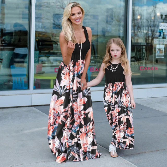 Matching outfits fashion mother and baby girl